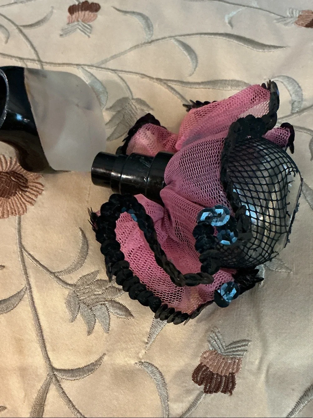 Black & Pink Decorative Bath Bomb Holder - Women Bath & Body- Rmpty